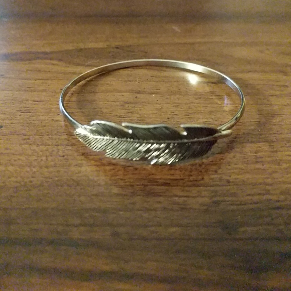Metal Feather Bracelet